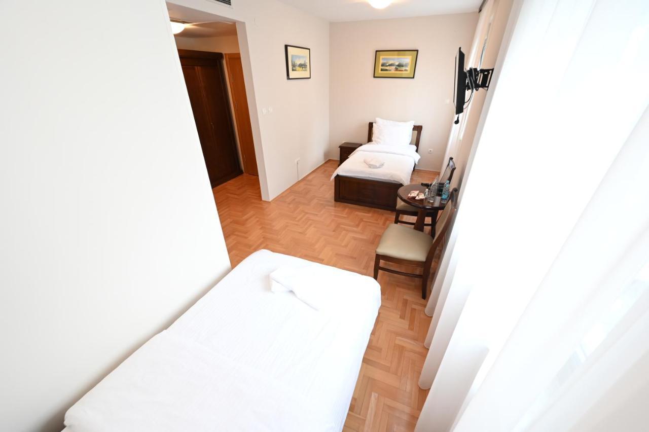 Hotel "Jkc Banja Luka" Εξωτερικό φωτογραφία