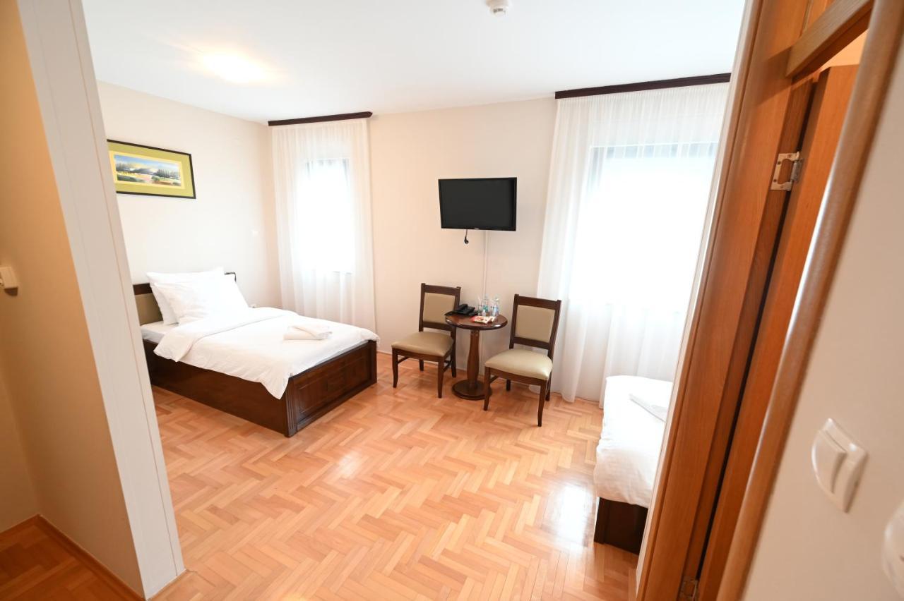Hotel "Jkc Banja Luka" Εξωτερικό φωτογραφία