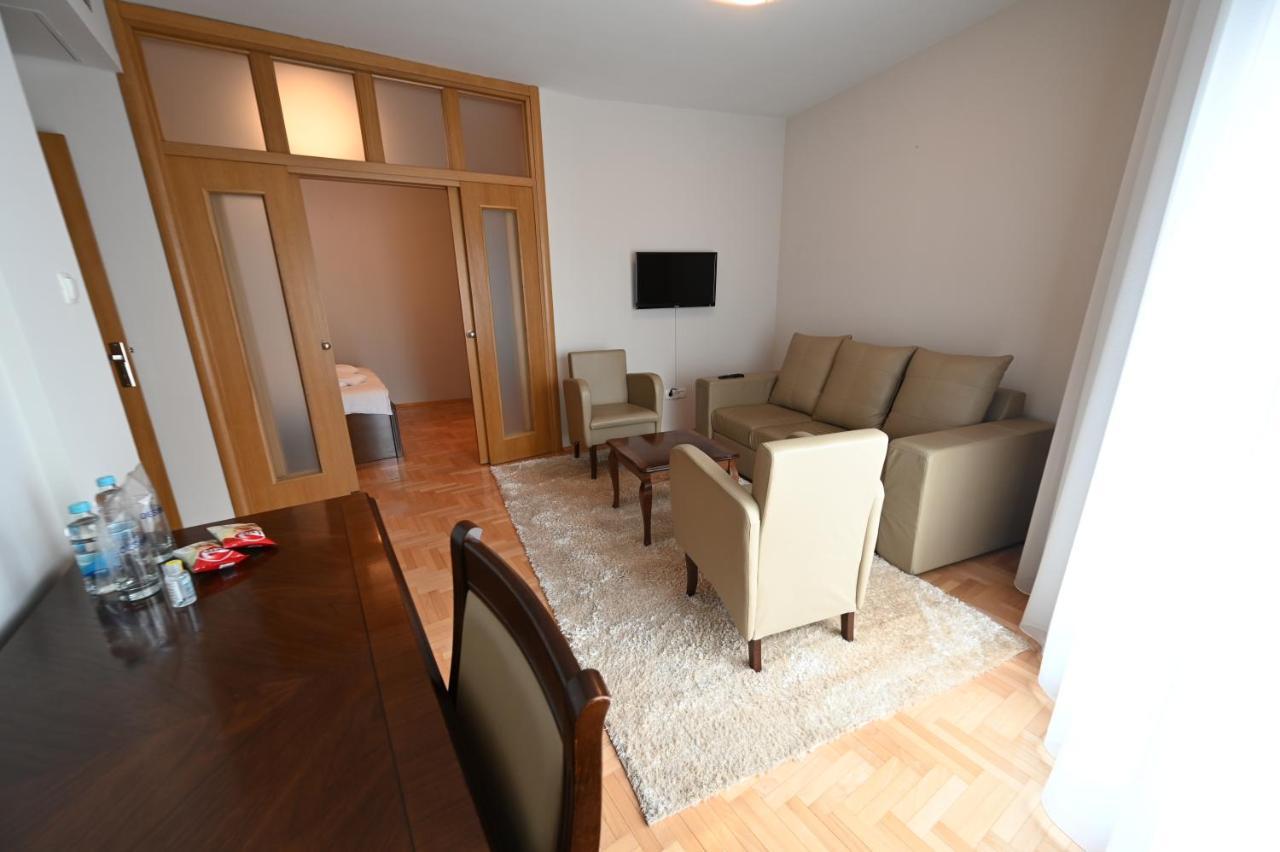 Hotel "Jkc Banja Luka" Εξωτερικό φωτογραφία